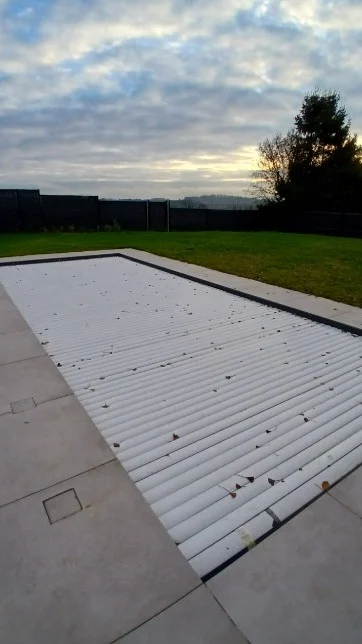 2 tom pousse piscine spa hivernage piscine volet immergé fermé