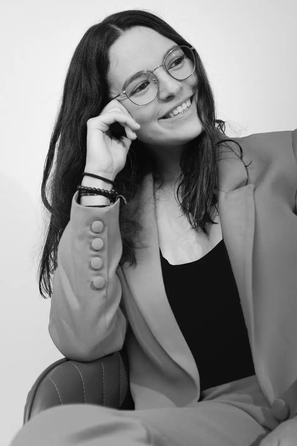 pauline tom pousse paysage conception étude paysagère jardin Homme téléphonant en regardantla nature, jardin, eau