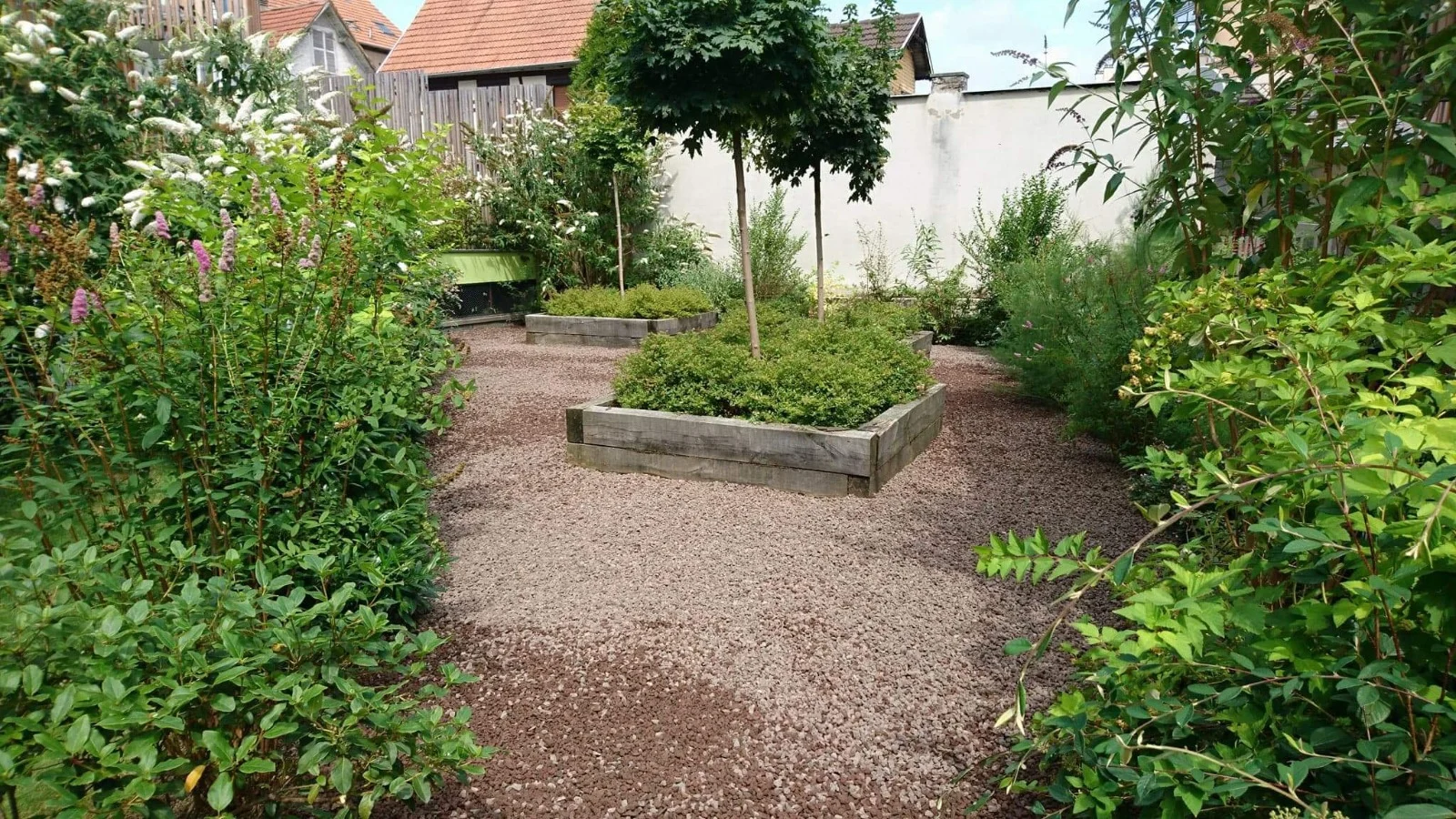 pro tom pousse paysage binage espaces verts copropriétés