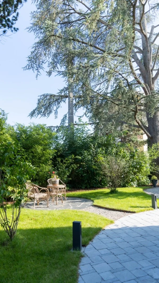 tom pouce services entre de jardin – entretien espaces verts pelouse plantations circulations