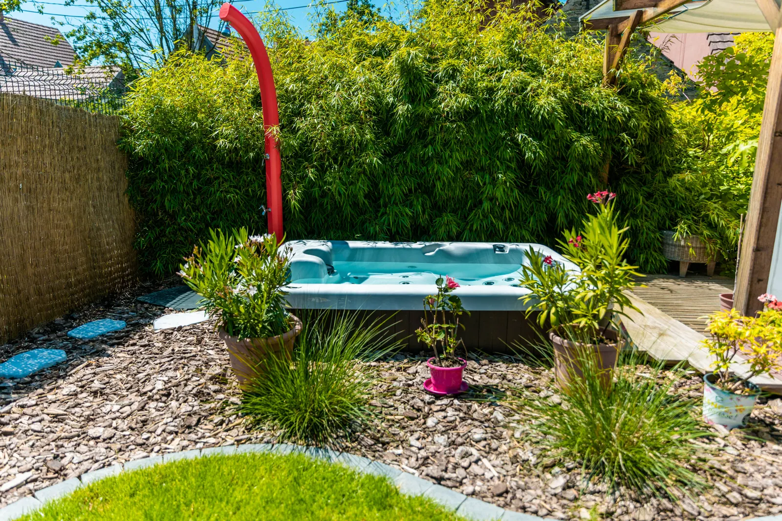 tom pousse paysage intégration spa jardin douche solaire bas rhin