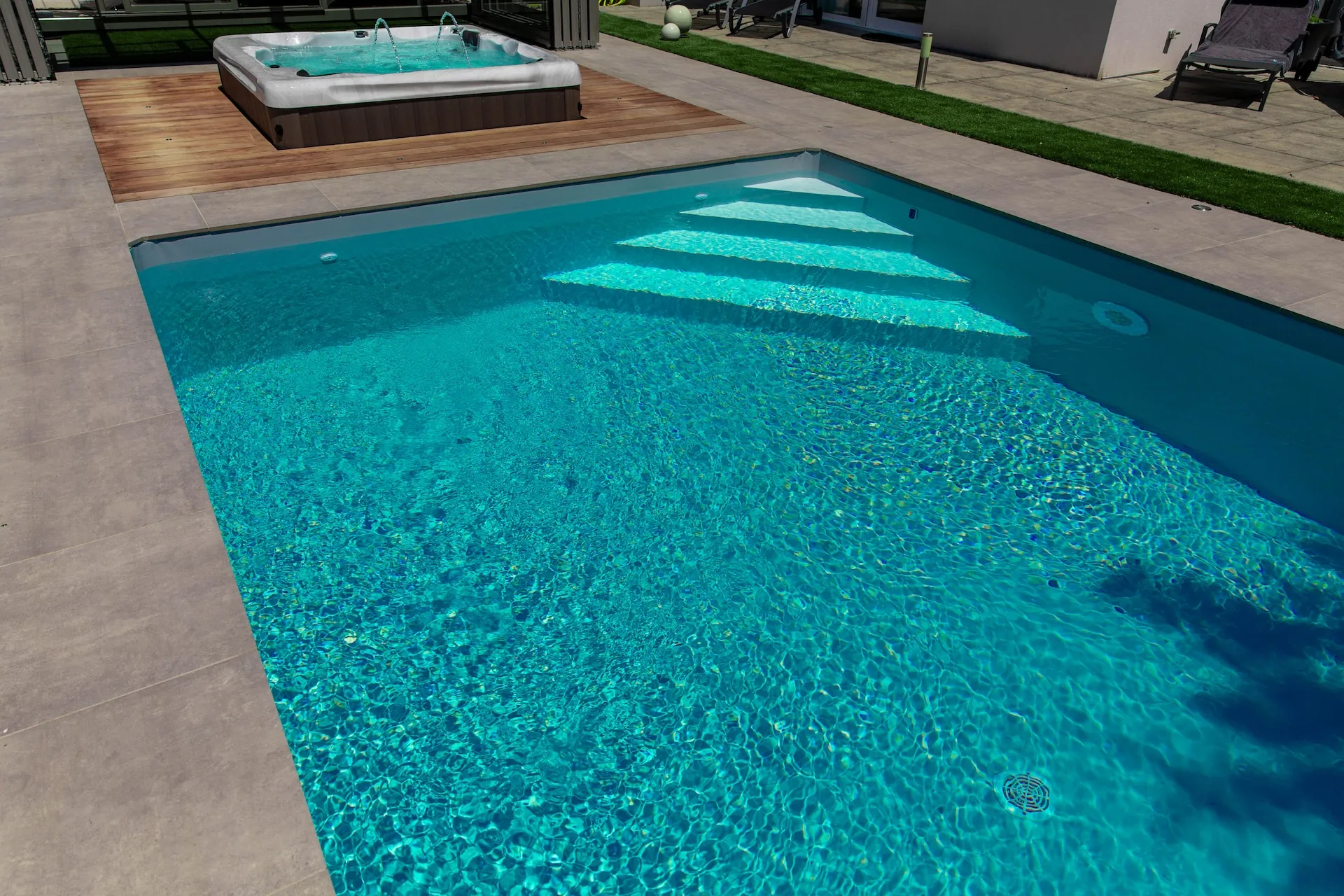 tom pousse paysage piscine spa intégration jardin alsace