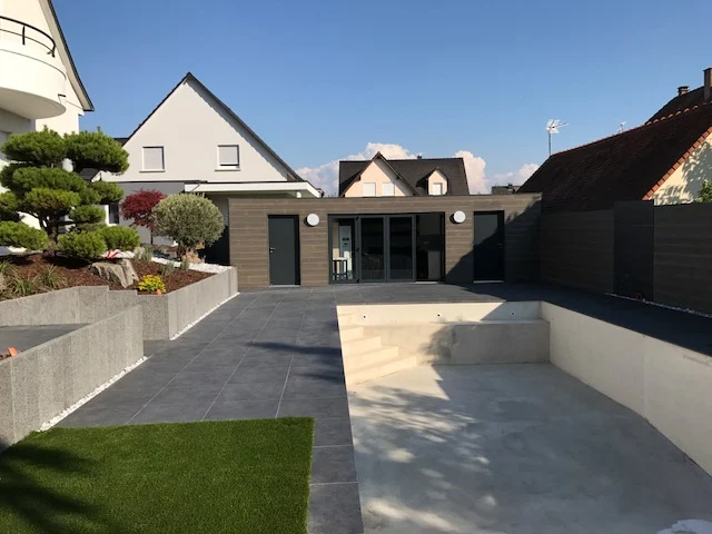 tom pousse paysage pisciniste intégration piscine jardin pendant 1