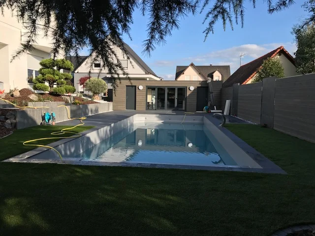 tom pousse paysage pisciniste intégration piscine jardin pendant 2