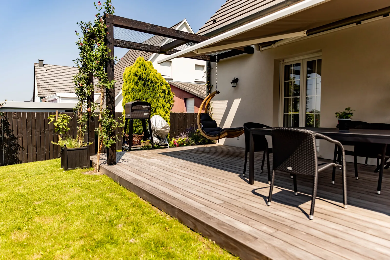 tom pousse paysage terrasse bois kebony aménagement extérieur bas rhin Image principale du projet