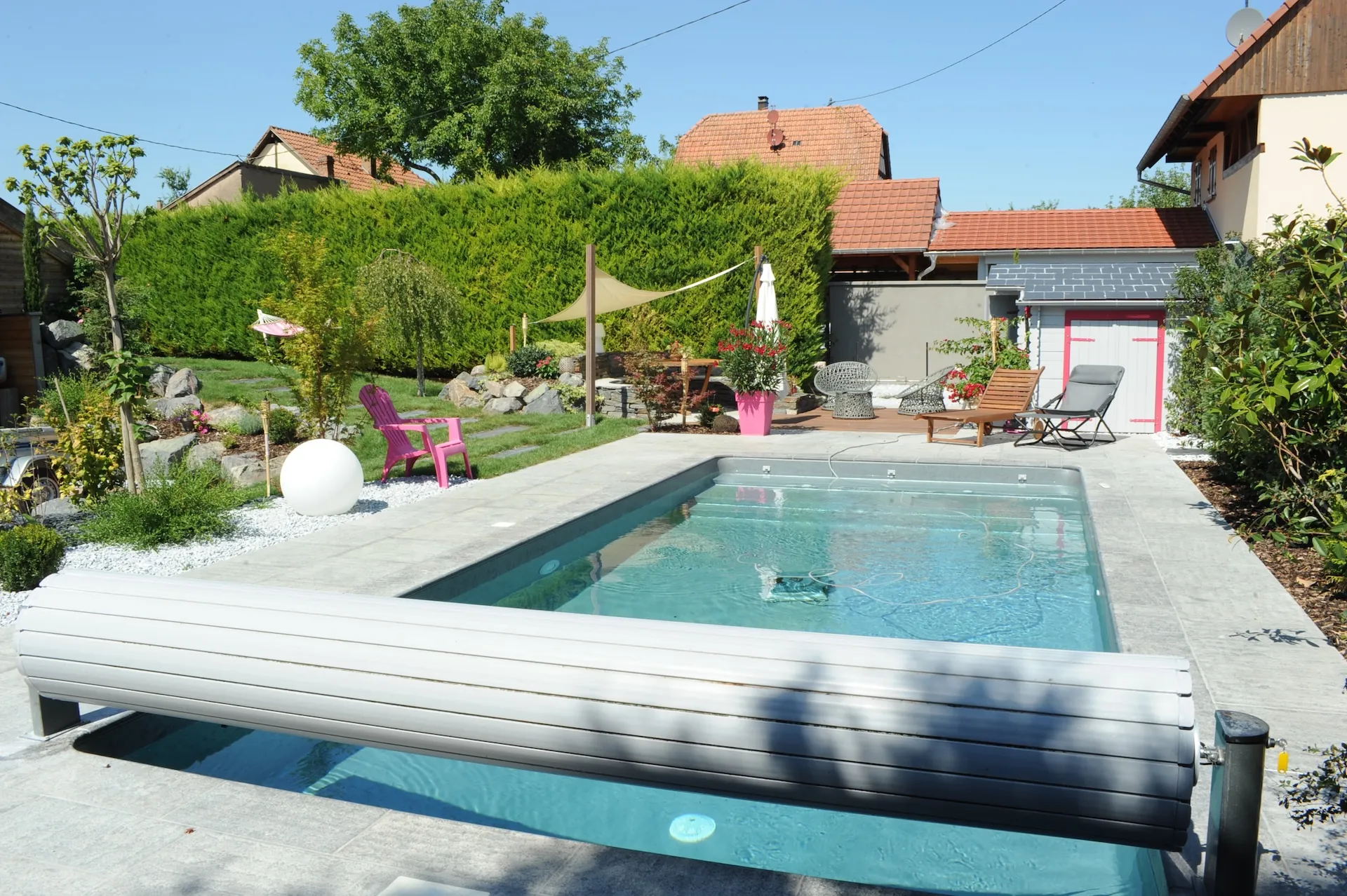 tom pousse piscine béton jardin hipsheim