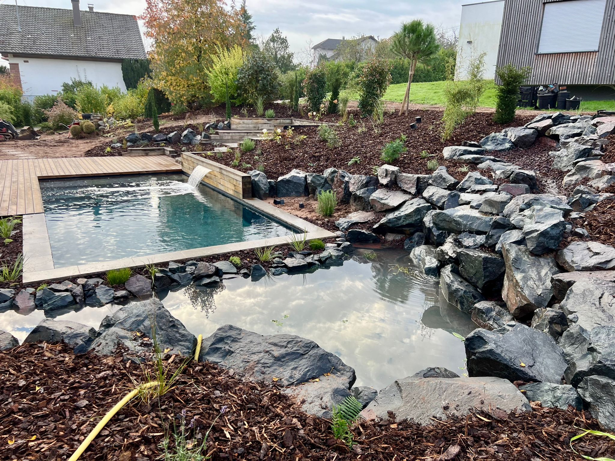 bassin cascade espace piscine