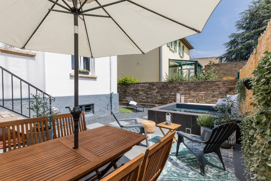 intégration mini piscine petit jardin strasbourg tom pousse paysagiste